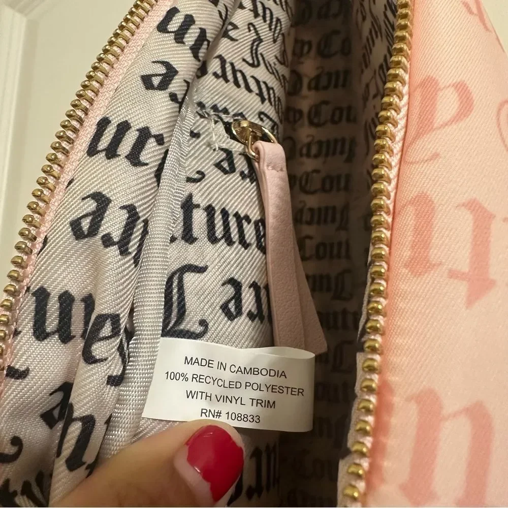 JUICY COUTURE‎ POWDER BLUSH MATERIAL GIRL SLING BACKPACK NWT BABY PINK BAG GIFT